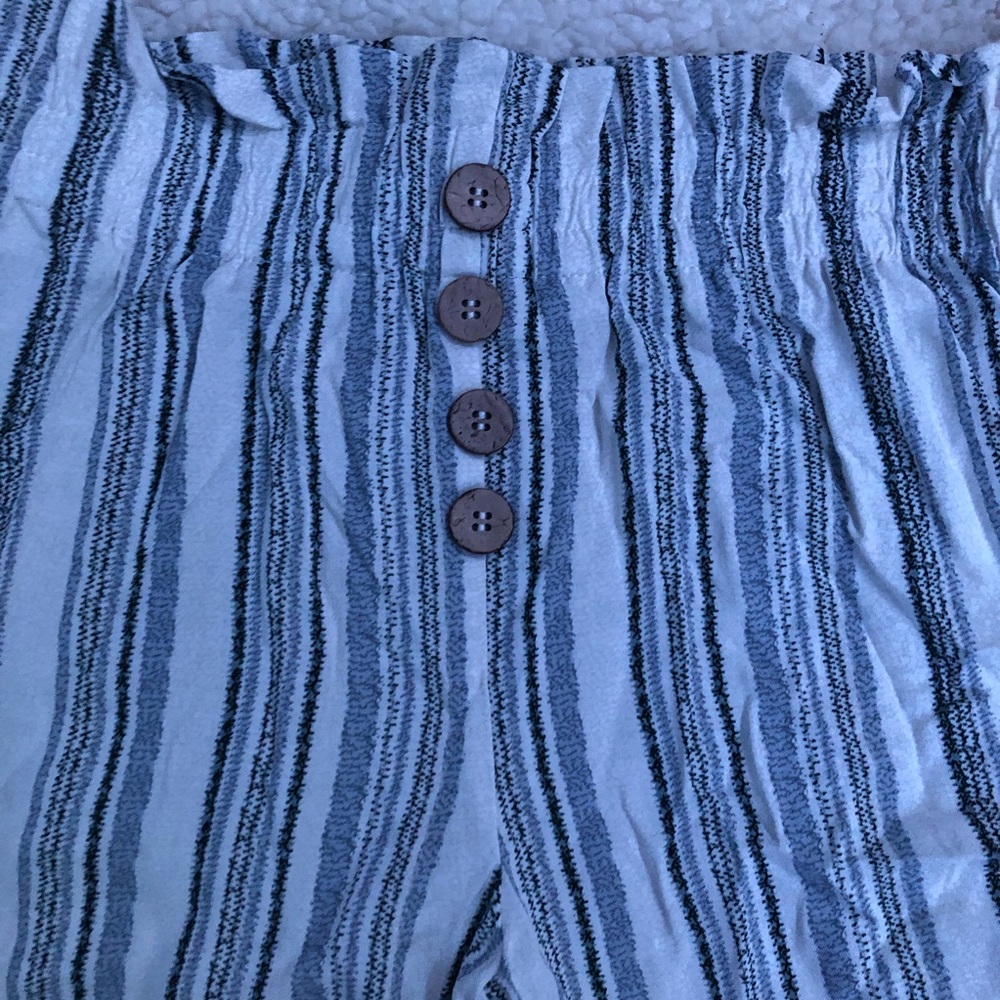 Pants - Picture 2 of 4